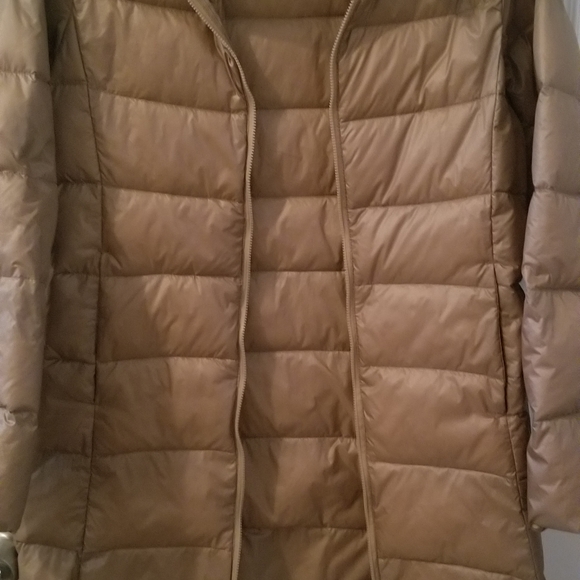 beige puffy 3/4 length coat - Picture 2 of 4